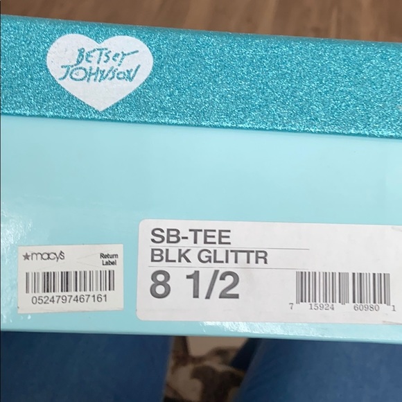 Shoes - Picture 8 of 8